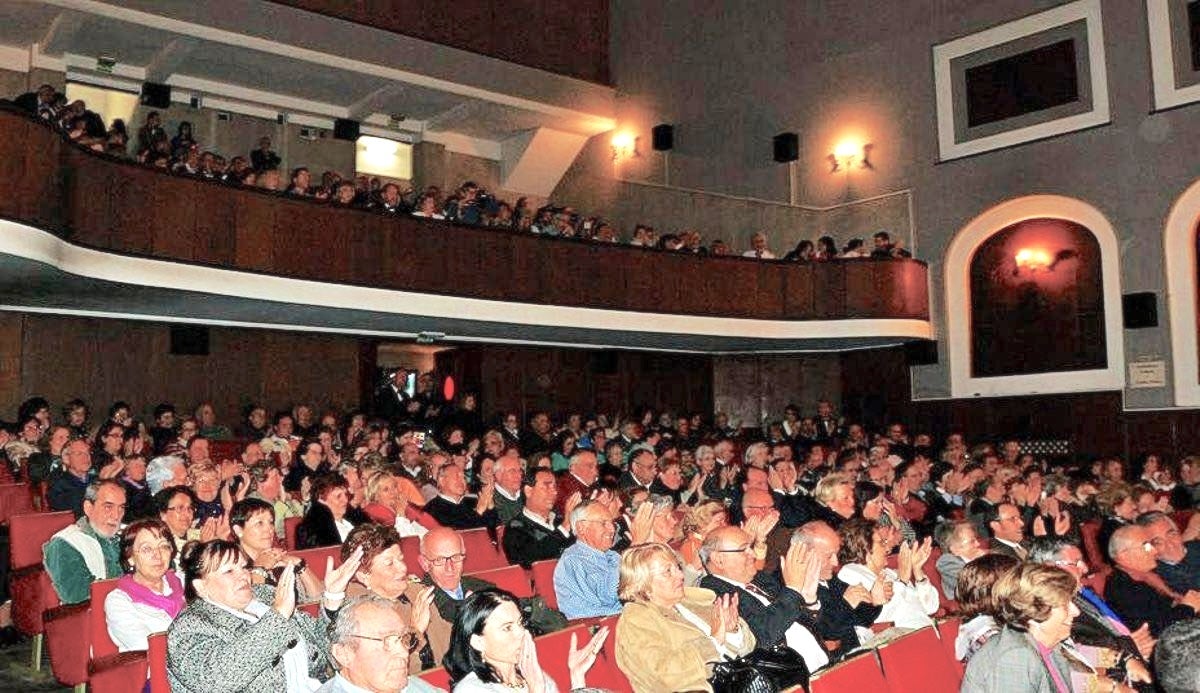 Satisfacción en Cangas de Onís por la decisión judicial que avala el proyecto del Cine Colón Satisfacción en Cangas de Onís por la decisión judicial que avala el proyecto del Cine Colón