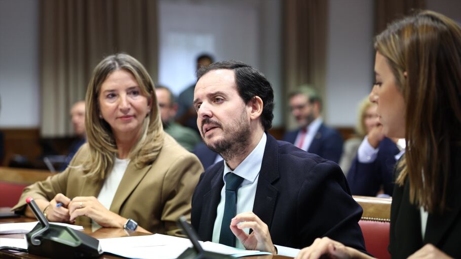 El senador del PP Alejo Joaqu&iacute;n Miranda durante la Comisi&oacute;n de Investigaci&oacute;n sobre el 'caso Koldo', en el Senado, a 30 de octubre de 2025, en Madrid (Espa&ntilde;a)