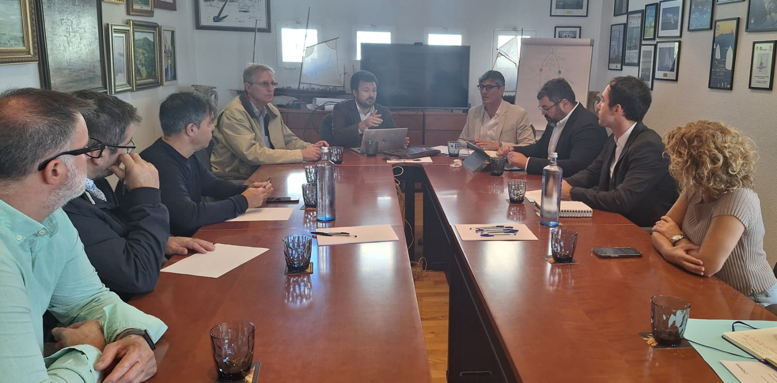 La mesa portuaria de Villajoyosa analiza nuevos proyectos para el desarrollo del puerto La mesa portuaria de Villajoyosa analiza nuevos proyectos para el desarrollo del puerto