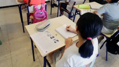 Benidorm destinará casi 97.800 euros para becar las clases de refuerzo educativo dirigidas al alumnado de Primaria y ESO Benidorm destinará casi 97.800 euros para becar las clases de refuerzo educativo dirigidas al alumnado de Primaria y ESO