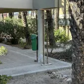 Un pilar apuntalado en el centro de FP La Torreta de Elche. Un pilar apuntalado en el centro de FP La Torreta de Elche.