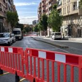 Obras en la calle Clara Campoamor de Elche.