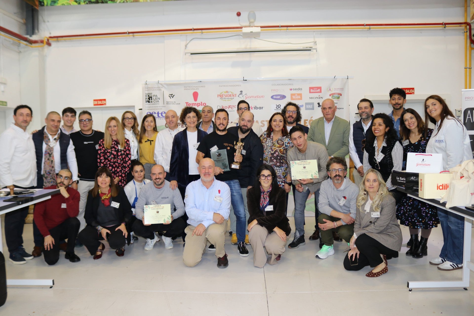 El palentino David Barcenilla logra el tercer puesto en el I Campeonato Barista de Castilla y León “Palencia Ciudad del Café” El palentino David Barcenilla logra el tercer puesto en el I Campeonato Barista de Castilla y León “Palencia Ciudad del Café”