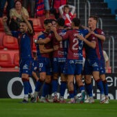 El Eldense celebra uno de los goles de Dioni ante el Algeciras.