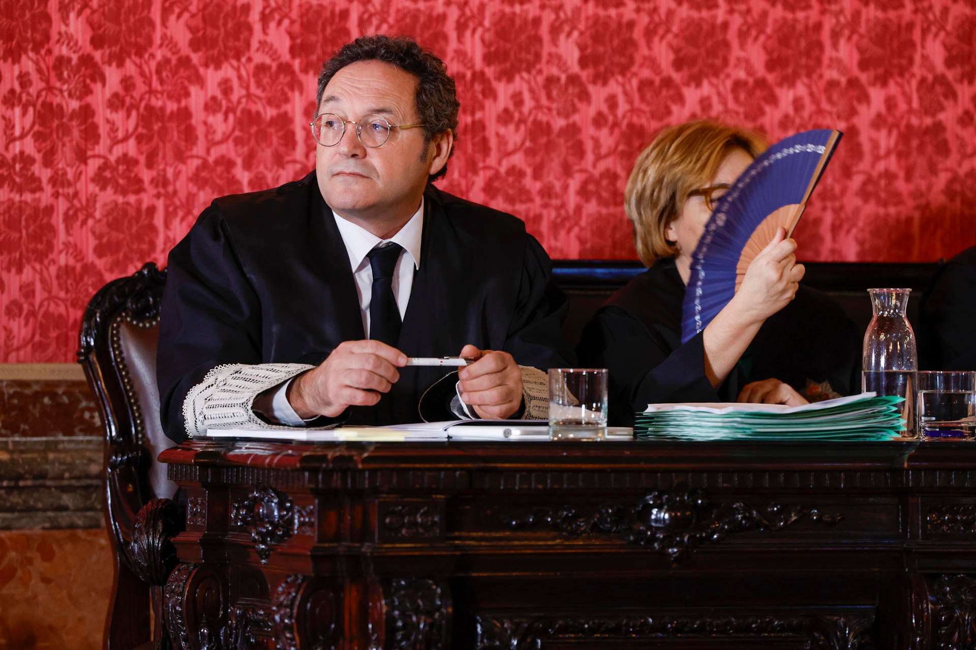 El gabinete: "O me voy de España o me suicido", la actuación del novio de Ayuso ante el juicio al fiscal general