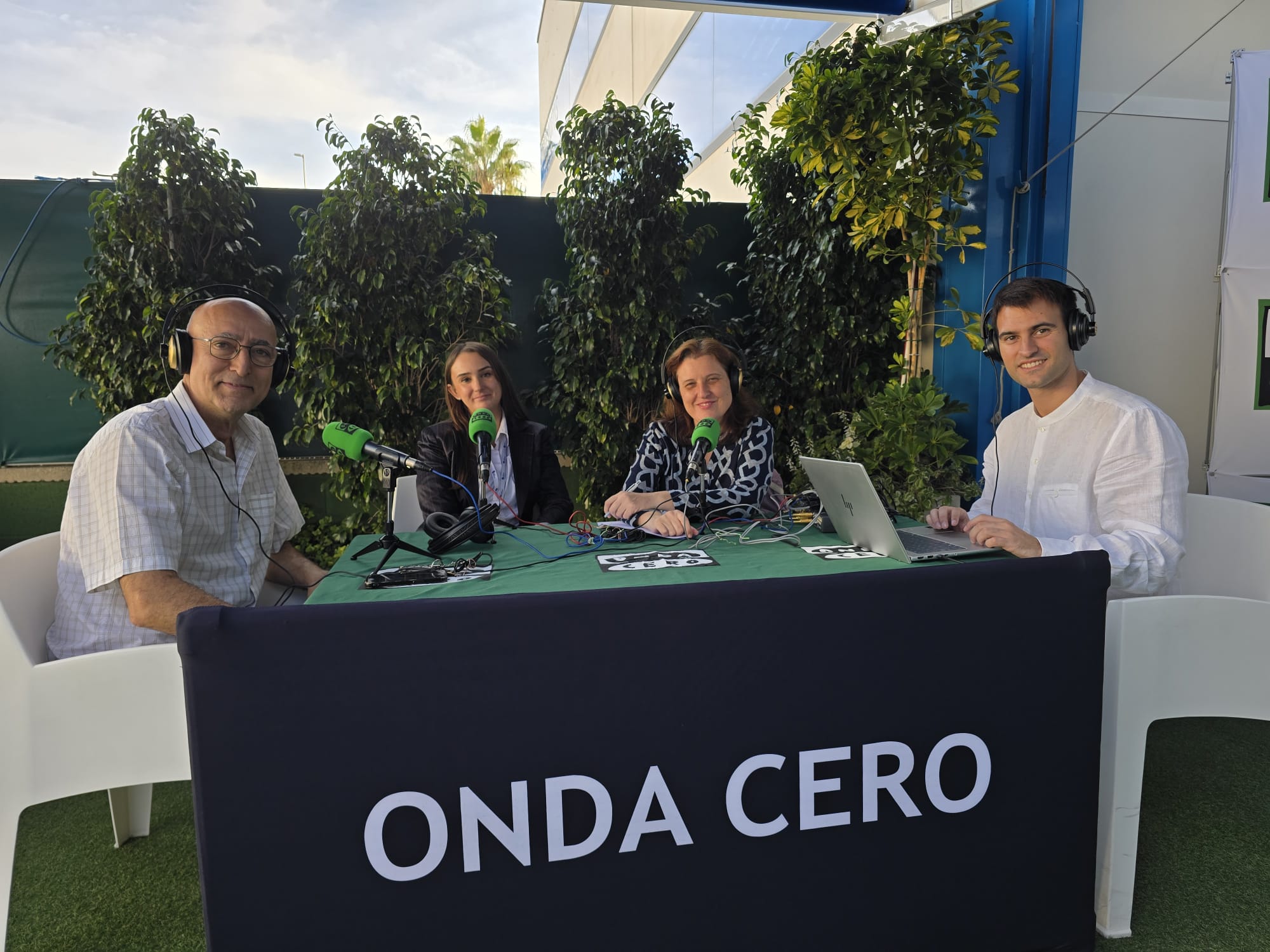 Escucha 'Conversaciones con alma' desde Toldos Guardamar cada lunes en 'Más de uno' Vega Baja Escucha 'Conversaciones con alma' desde Toldos Guardamar cada lunes en 'Más de uno' Vega Baja