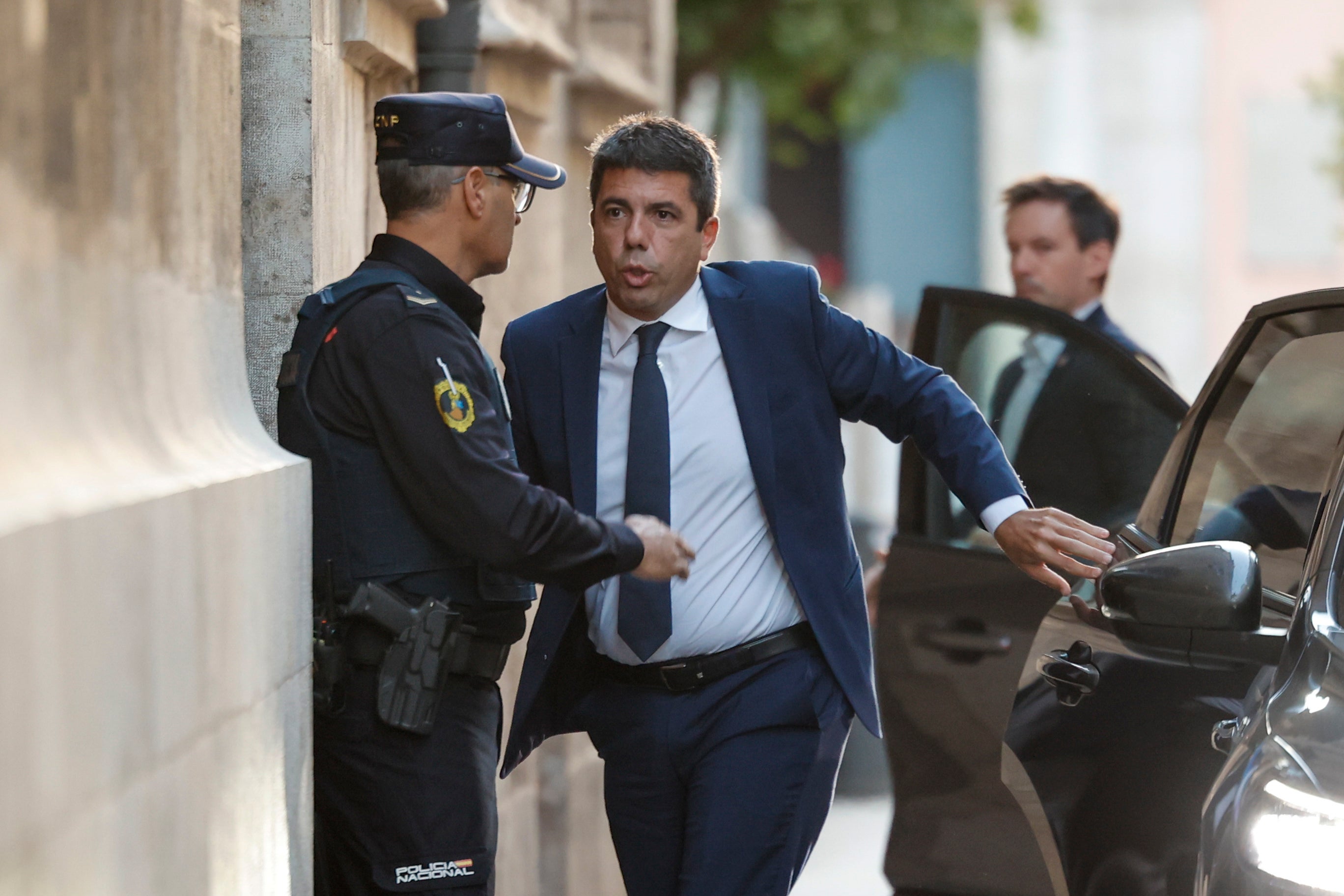 En directo Carlos Mazón dimite y descarta el adelanto electoral: "Ha habido momentos insoportables" En directo Carlos Mazón dimite y descarta el adelanto electoral: "Ha habido momentos insoportables"