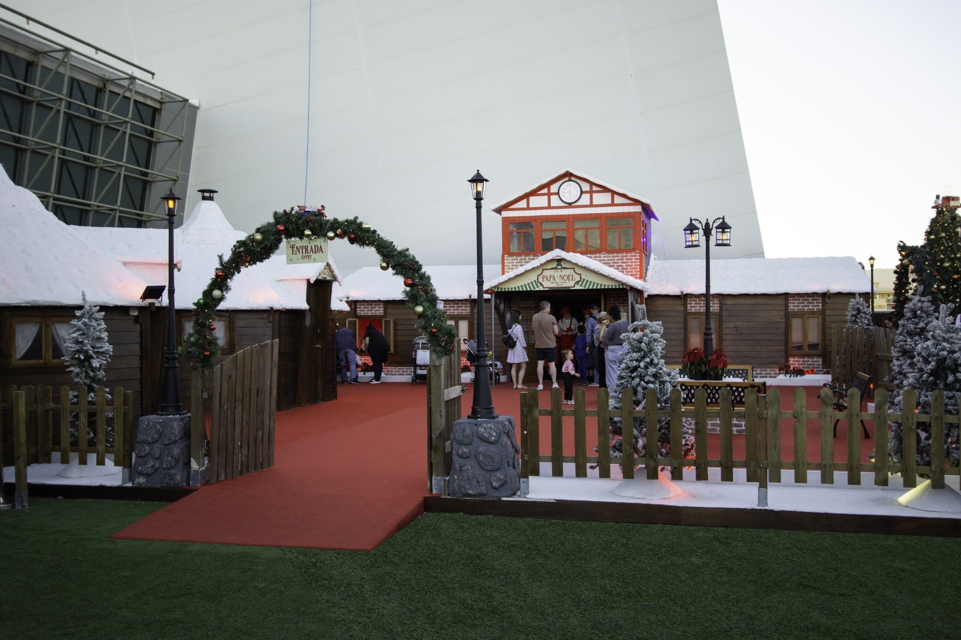 La Navidad llega a Miramar con la inauguración del ‘Poblado de los Sueños' La Navidad llega a Miramar con la inauguración del ‘Poblado de los Sueños'