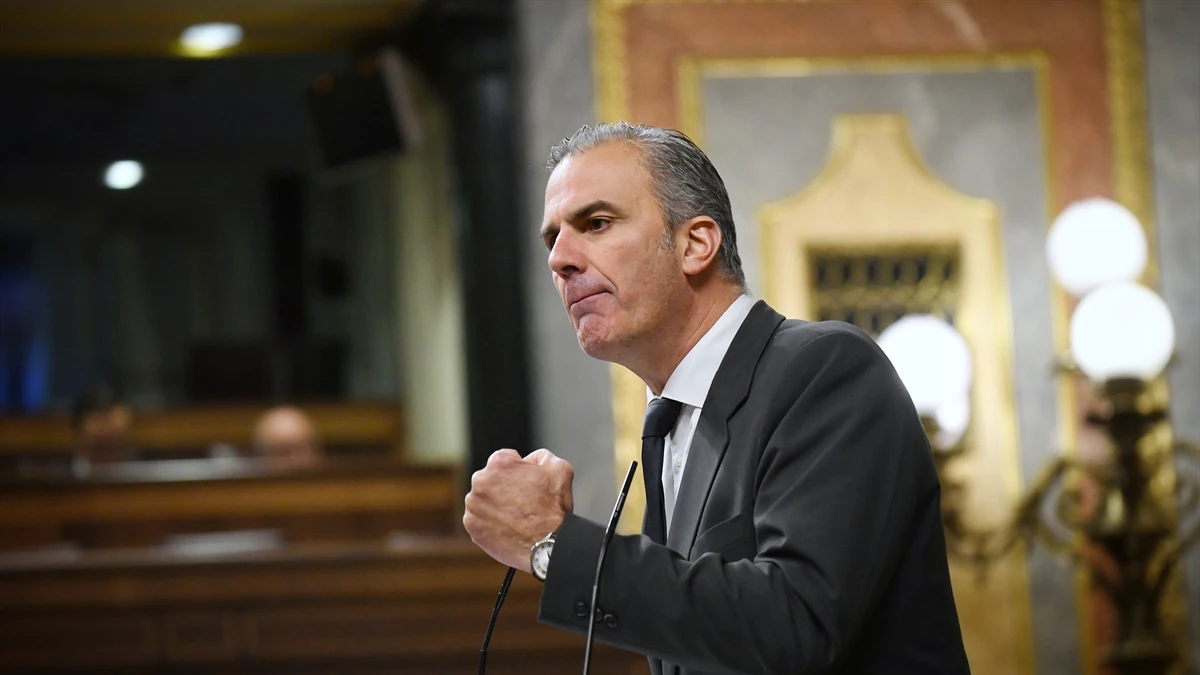 La reflexión de Ortega Smith tras ser apartado como portavoz de Vox: "Ni un paso atrás" | Onda Cero Radio