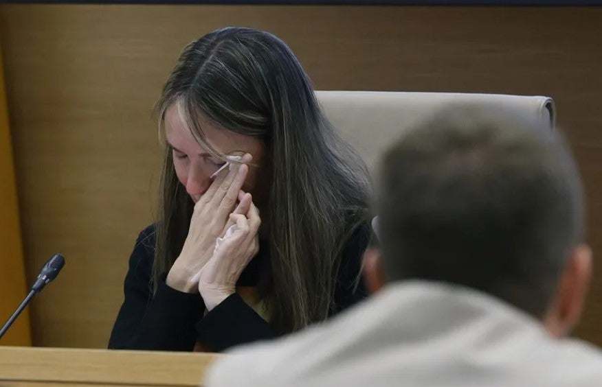 Asociaciones de víctimas de la DANA exigen "verdad, justicia y reparación" en el Congreso Asociaciones de víctimas de la DANA exigen "verdad, justicia y reparación" en el Congreso