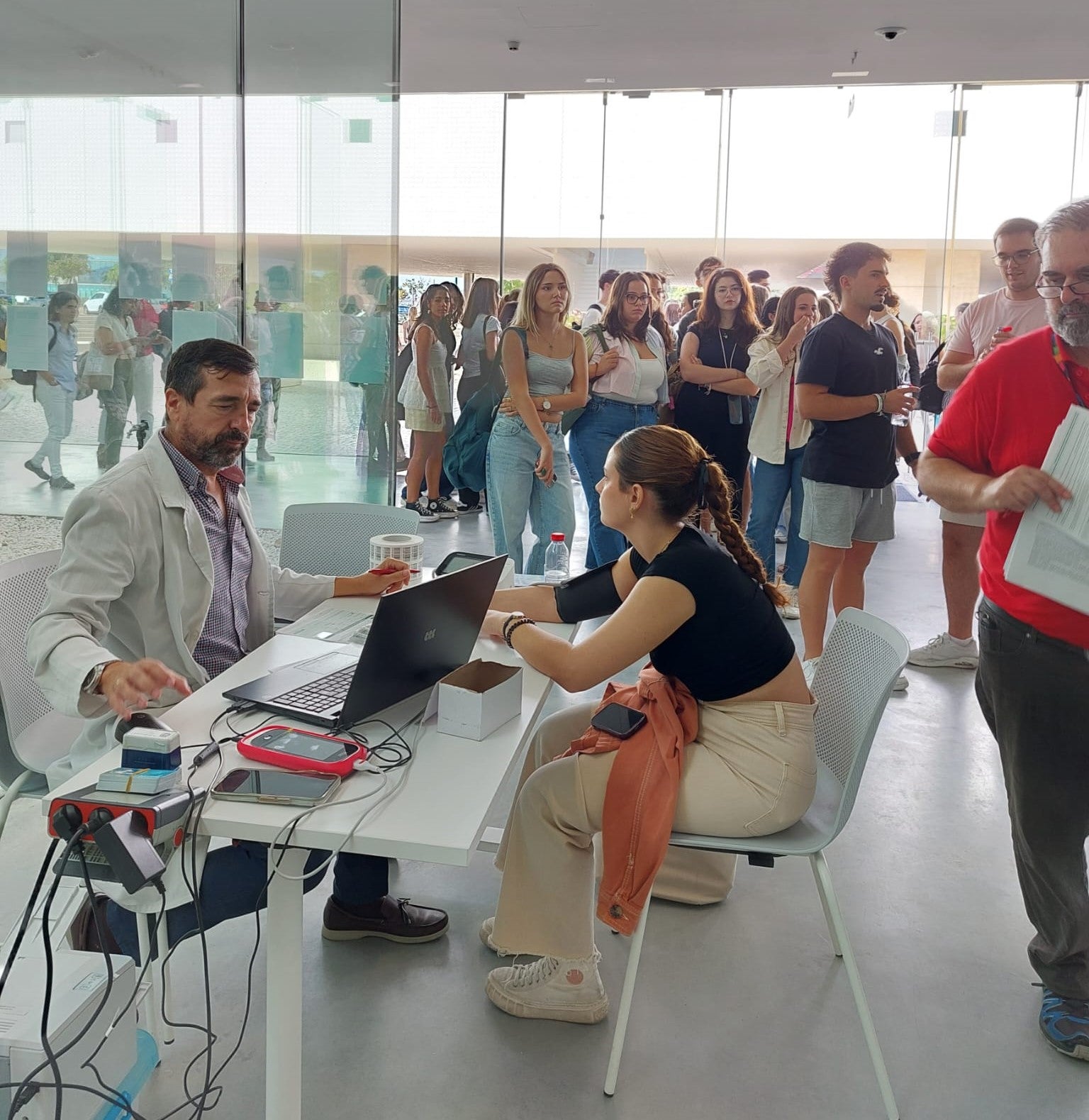 El Centro de Transfusión de Málaga celebra su campaña universitaria anual de donación de sangre El Centro de Transfusión de Málaga celebra su campaña universitaria anual de donación de sangre