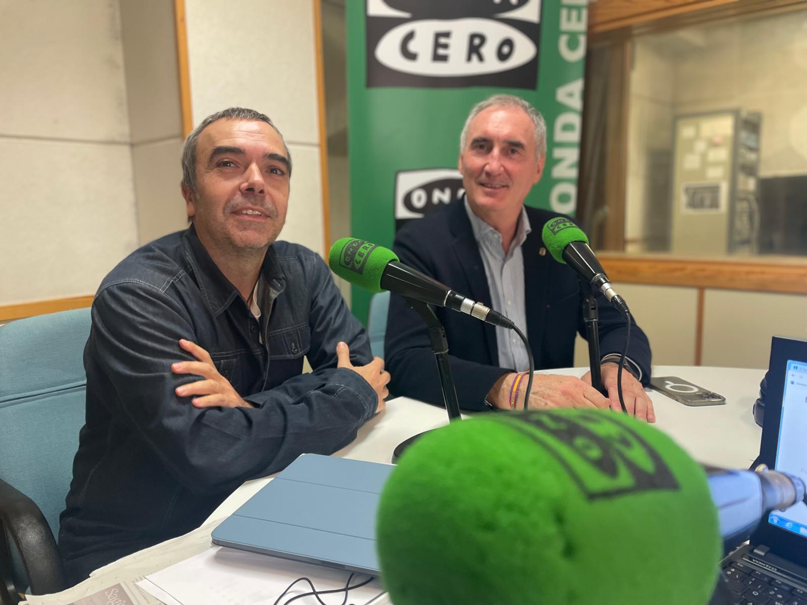 Mazarías acusa a Clara Martín de querer embarrar la acción del Gobierno local con el asunto del retraso del pago por el triangular de baloncesto Mazarías acusa a Clara Martín de querer embarrar la acción del Gobierno local con el asunto del retraso del pago por el triangular de baloncesto