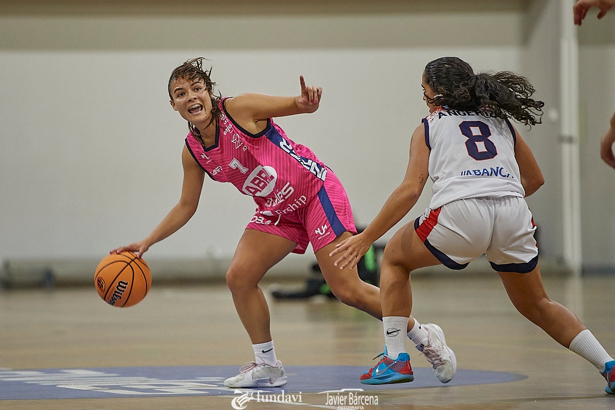 El líder hinca la rodilla en Avilés El líder hinca la rodilla en Avilés
