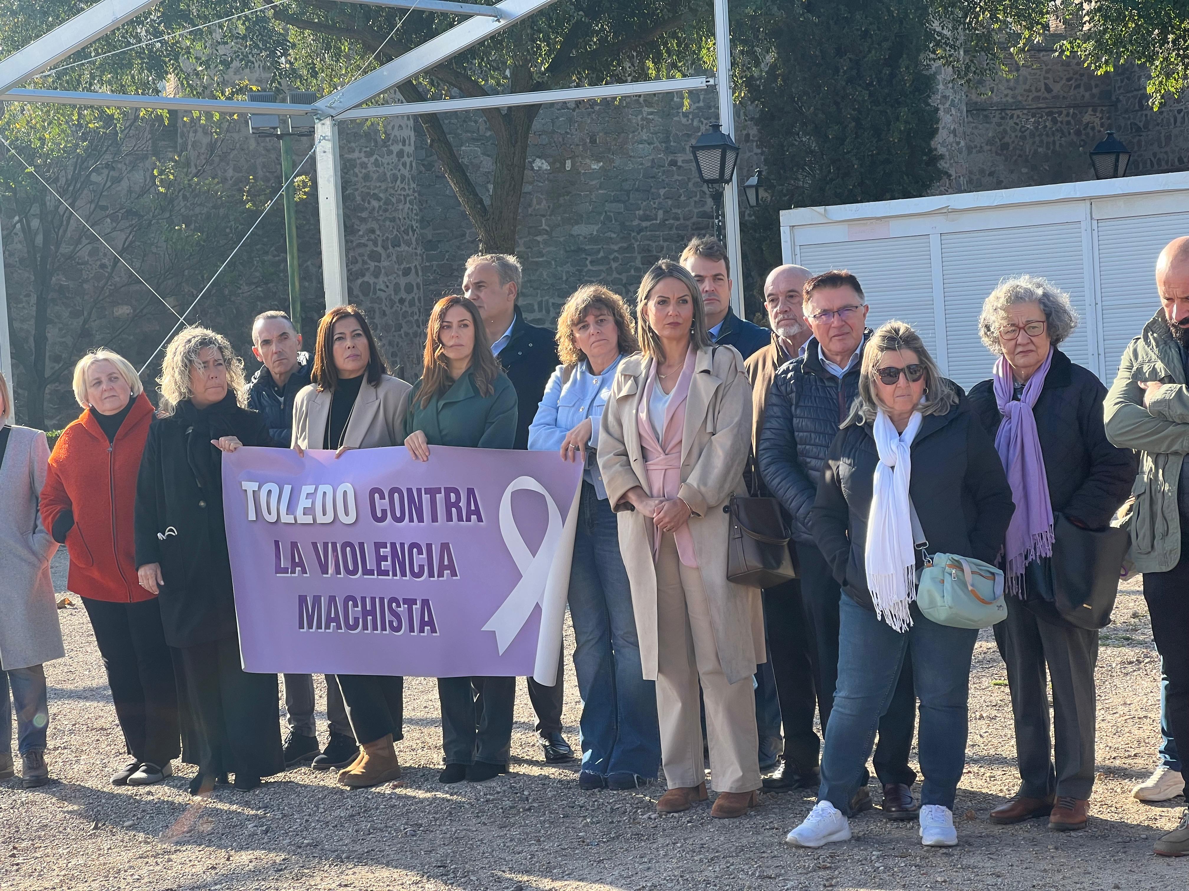 PSOE reclama unidad y critica el 'teatro político' del PP PSOE reclama unidad y critica el 'teatro político' del PP