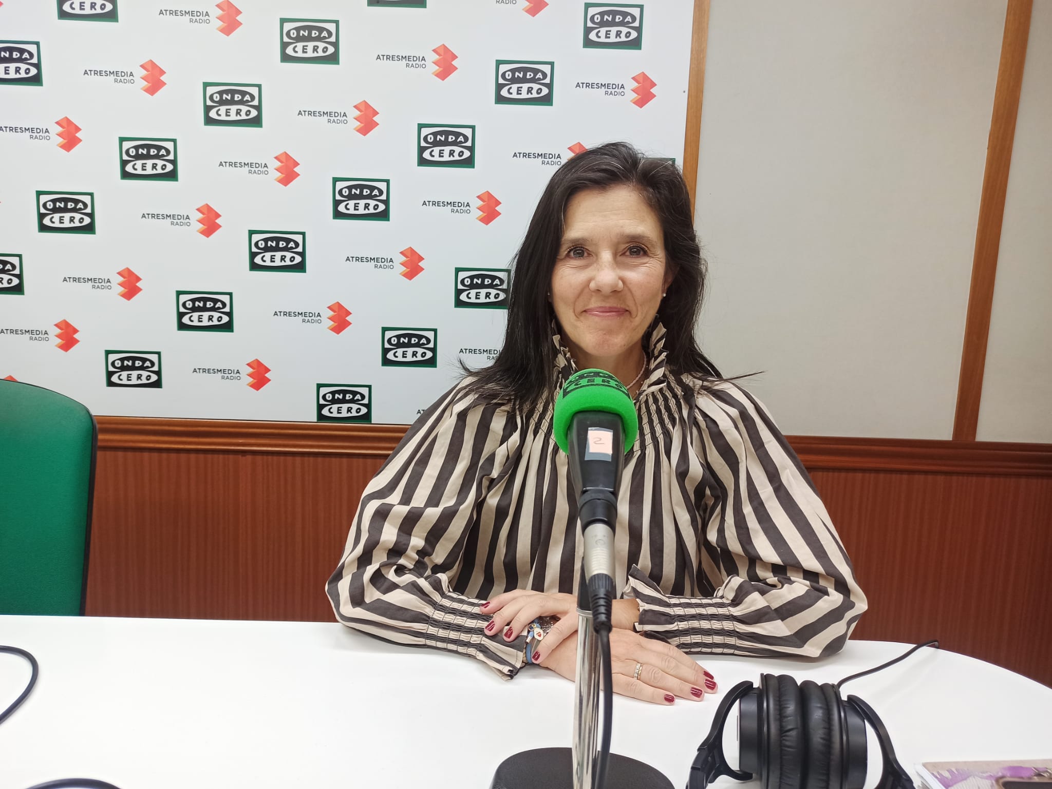 Estimulación Magnética Transcraneal Estimulación Magnética Transcraneal