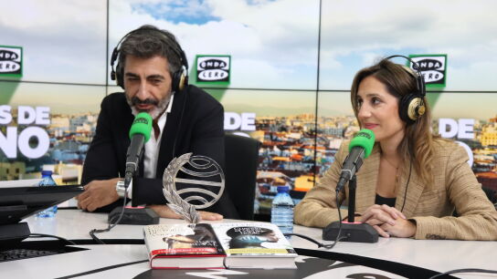 Juan del Val y &Aacute;ngela Banzas, ganador y finalista del Premio Planeta 