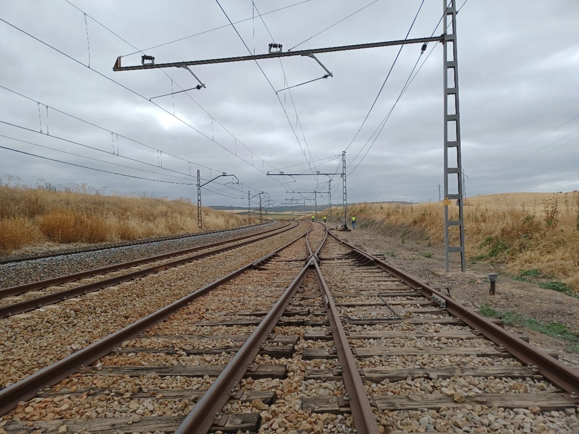 Renfe establece 74 servicios de autobús para la movilidad de viajeros por obras en la alta velocidad en Navalmoral Renfe establece 74 servicios de autobús para la movilidad de viajeros por obras en la alta velocidad en Navalmoral