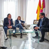Reunión presidente Diputación con Asociación Interprofesional de la DO Valdepeñas Reunión presidente Diputación con Asociación Interprofesional de la DO Valdepeñas