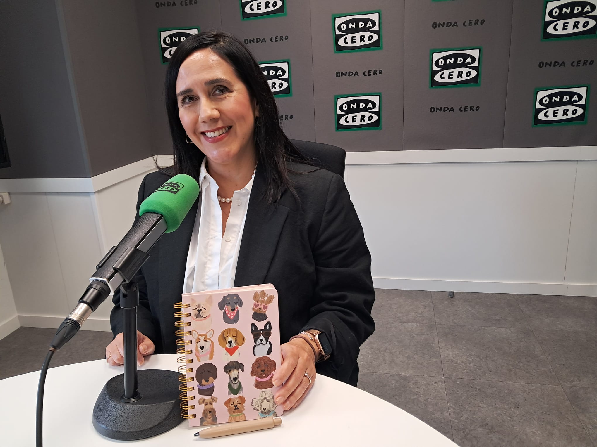 El papel hecho arte de Nelly Castro, ilustradora afincada en Valencia El papel hecho arte de Nelly Castro, ilustradora afincada en Valencia