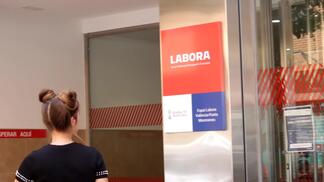 El final del verano deja 143 personas más desempleadas en la Vega Baja, principalmente en el sector Servicios El final del verano deja 143 personas más desempleadas en la Vega Baja, principalmente en el sector Servicios