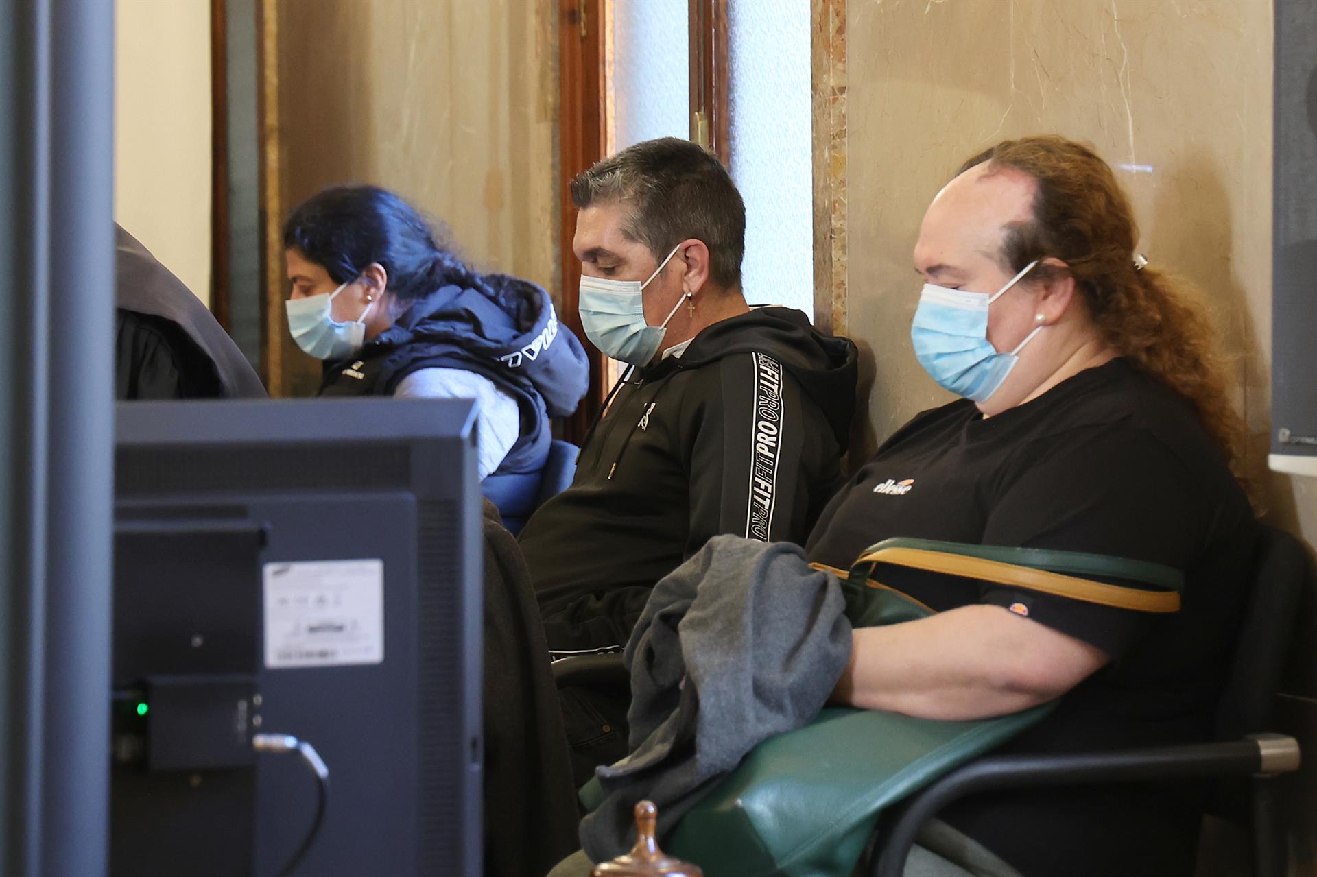 Suspendido el juicio por la muerte del bebé arrojado a un contenedor en Porto Cristo Suspendido el juicio por la muerte del bebé arrojado a un contenedor en Porto Cristo