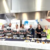 'Nos vamos de tapas' te invita a saborear la gastronomía de Torrevieja durante dos fines de semana en una veintena de establecimientos 'Nos vamos de tapas' te invita a saborear la gastronomía de Torrevieja durante dos fines de semana en una veintena de establecimientos