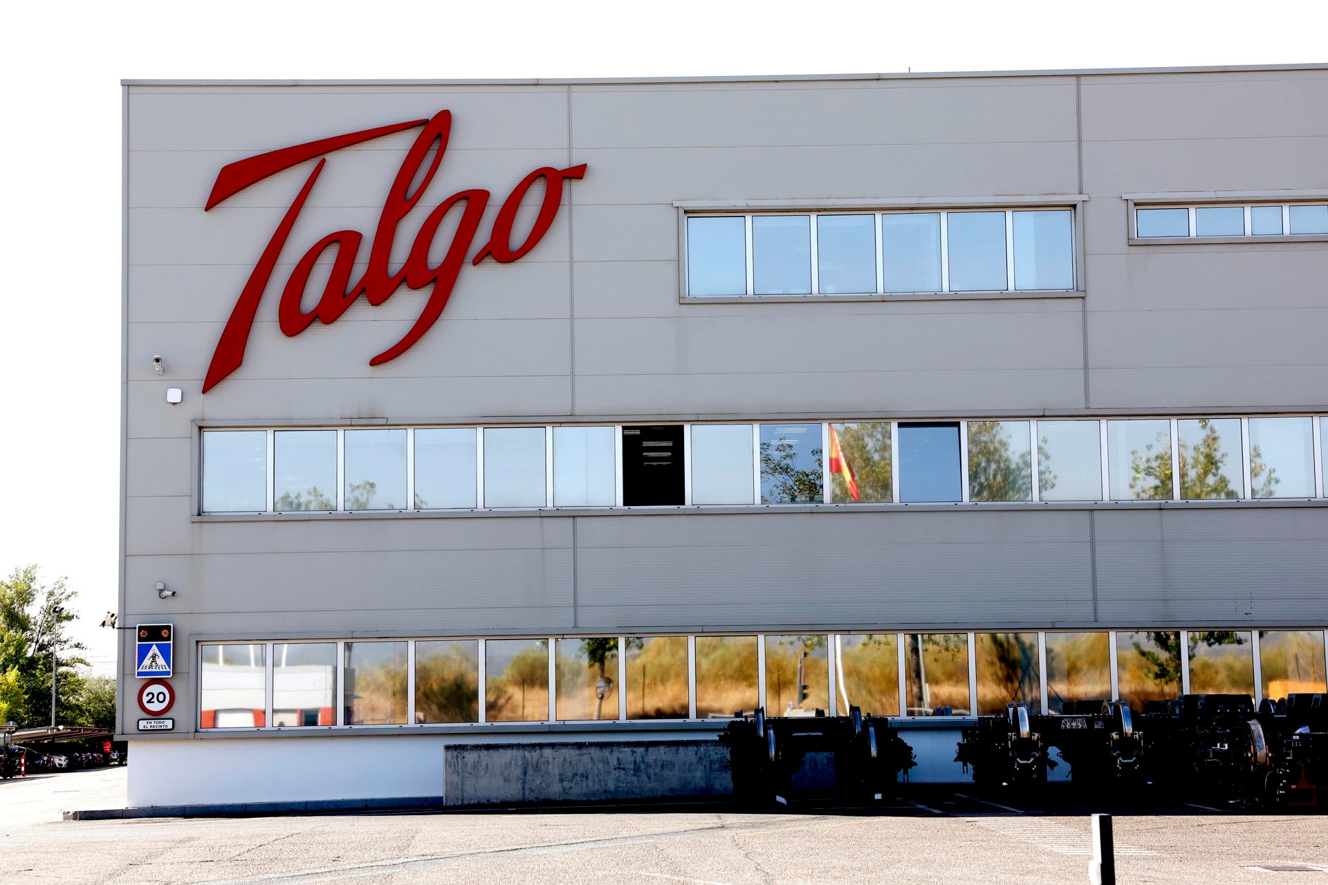 Un consorcio vasco liderado por Sidenor compra casi el 30% de Talgo por 156 millones de euros Un consorcio vasco liderado por Sidenor compra casi el 30% de Talgo por 156 millones de euros