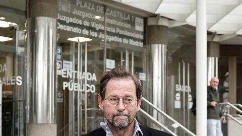 El fiscal Jos&eacute; Grinda quien junto al tambi&eacute;n fiscal Ignacio Stampa, denunciaron intentos de soborno de Leire D&iacute;ez