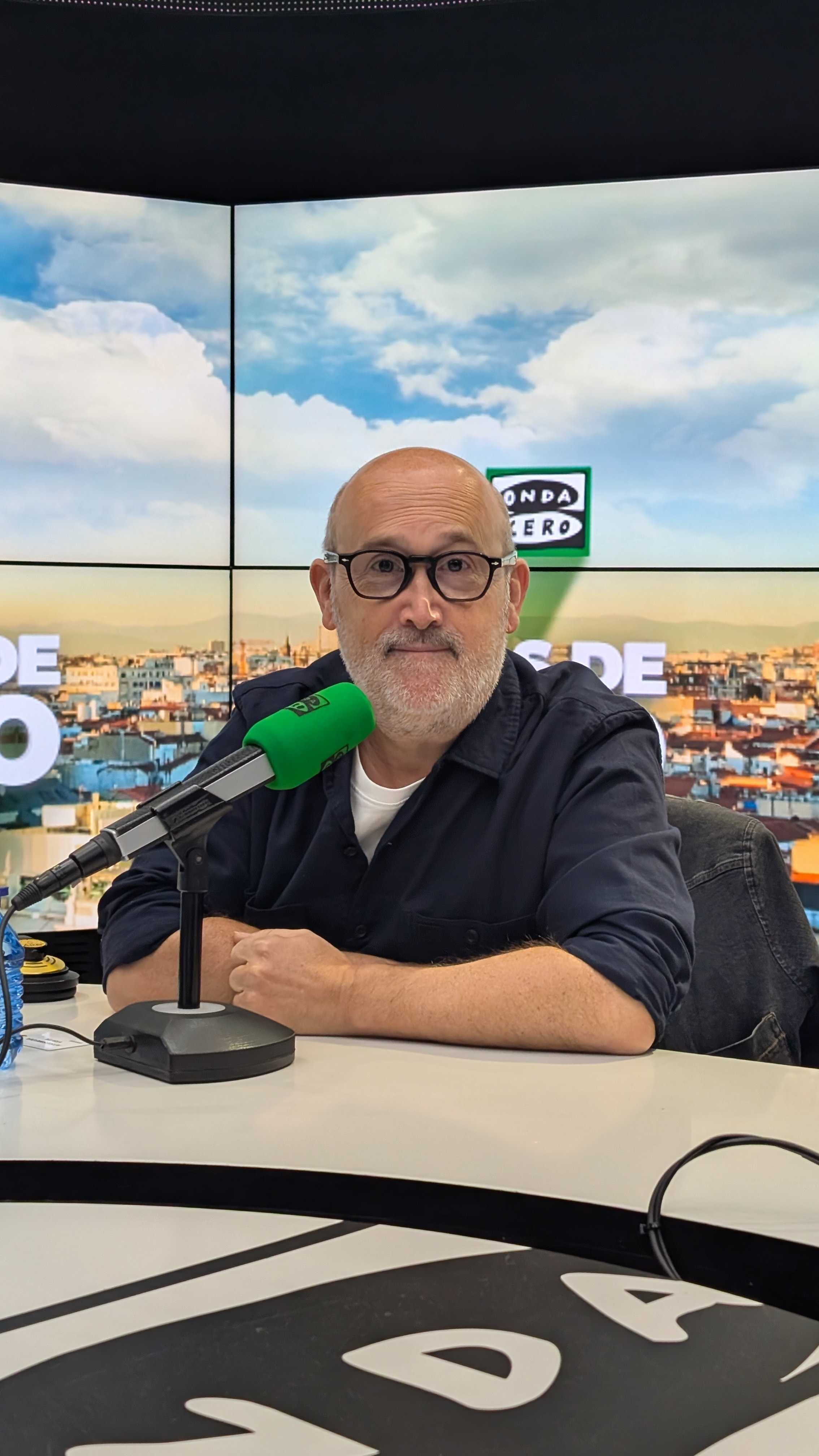 Javier Cámara presenta Yakarta: "Hemos hecho una serie con el placer de saber que hay muchas cosas que no se cuentan"