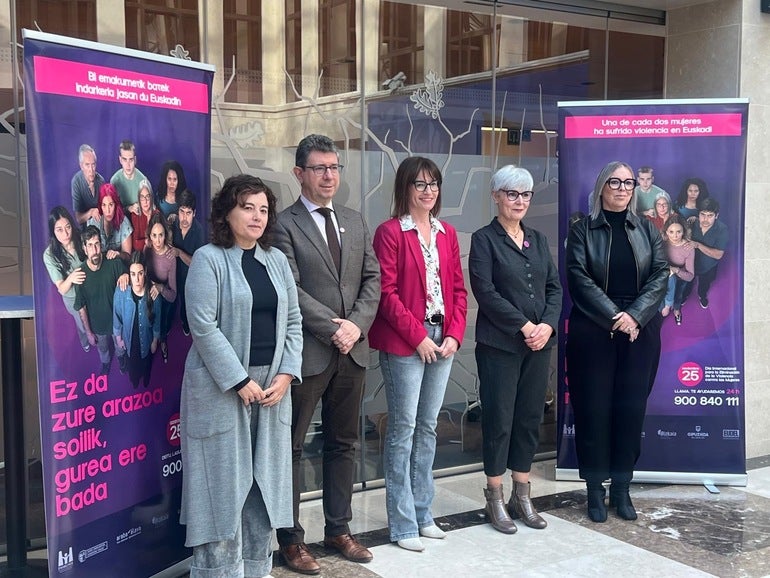 Emakunde lanza su campaña del 25N, que apela a la "responsabilidad comunitaria e institucional" Emakunde lanza su campaña del 25N, que apela a la "responsabilidad comunitaria e institucional"