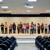 Estudiantes de la UJI fomentan la integración intergeneracional en l’Alcora a través de la música