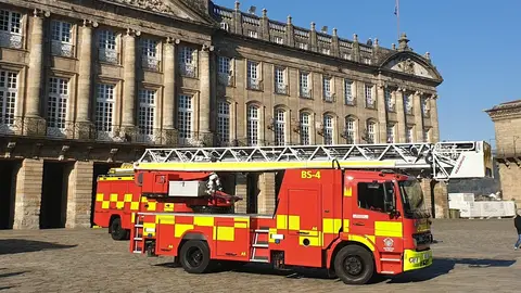 El alcalde de Ames espera la firma del convenio entre Raxoi y el Consorcio de Bomberos tras hablar con la Diputación El alcalde de Ames espera la firma del convenio entre Raxoi y el Consorcio de Bomberos tras hablar con la Diputación