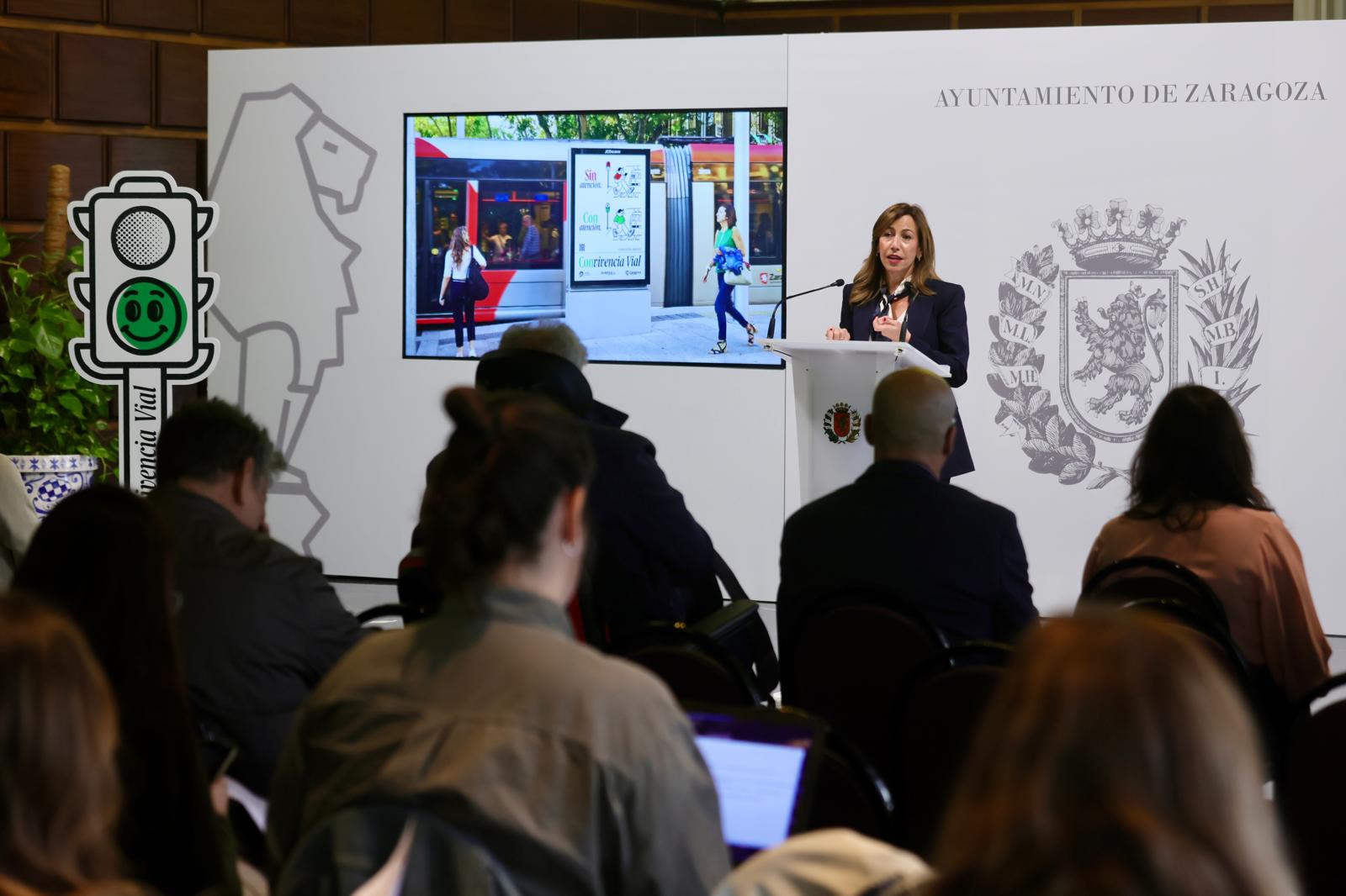 Zaragoza lanza la nueva campaña “ConVivencia Vial” Zaragoza lanza la nueva campaña “ConVivencia Vial”