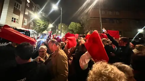 Protesta contra el traslado del Albergue Covadonga al Natahoyo Protesta contra el traslado del Albergue Covadonga al Natahoyo
