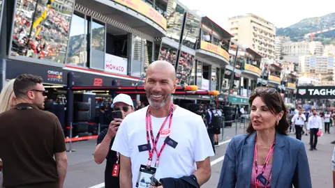 Zidane y su vuelta a los banquillos: "Pronto voy a entrenar" Zidane y su vuelta a los banquillos: "Pronto voy a entrenar"