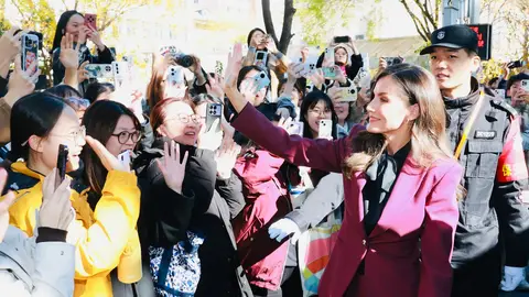 La reina Letizia 'conquista' China durante su visita oficial La reina Letizia 'conquista' China durante su visita oficial