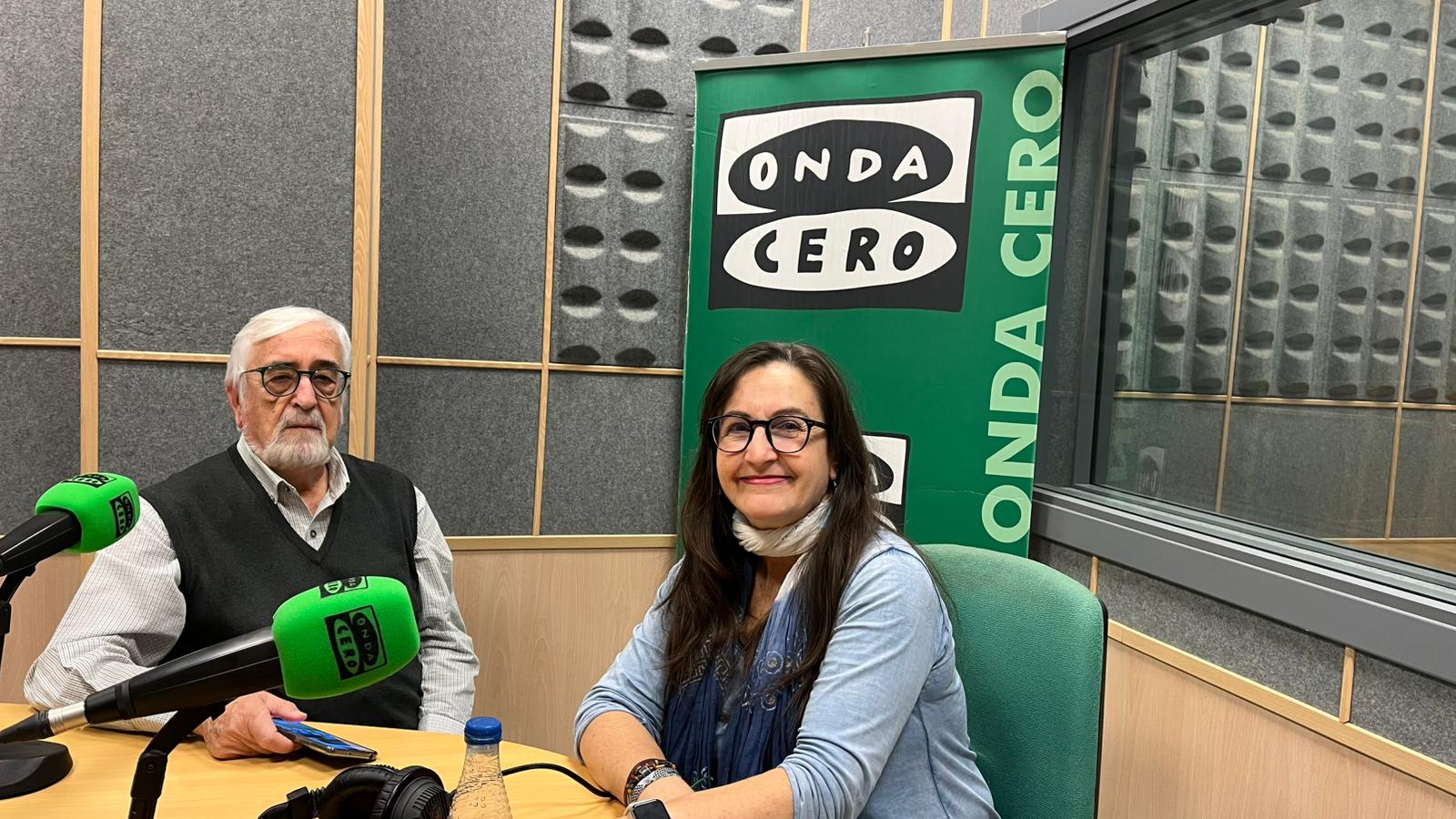 La tertulia de los jueves, hablamos de libros y lectura: con José Luis Muñoz y Angustias Alcázar La tertulia de los jueves, hablamos de libros y lectura: con José Luis Muñoz y Angustias Alcázar