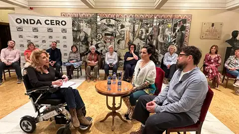 Grabación del podcast "Aria Reservada" Grabación del podcast "Aria Reservada"