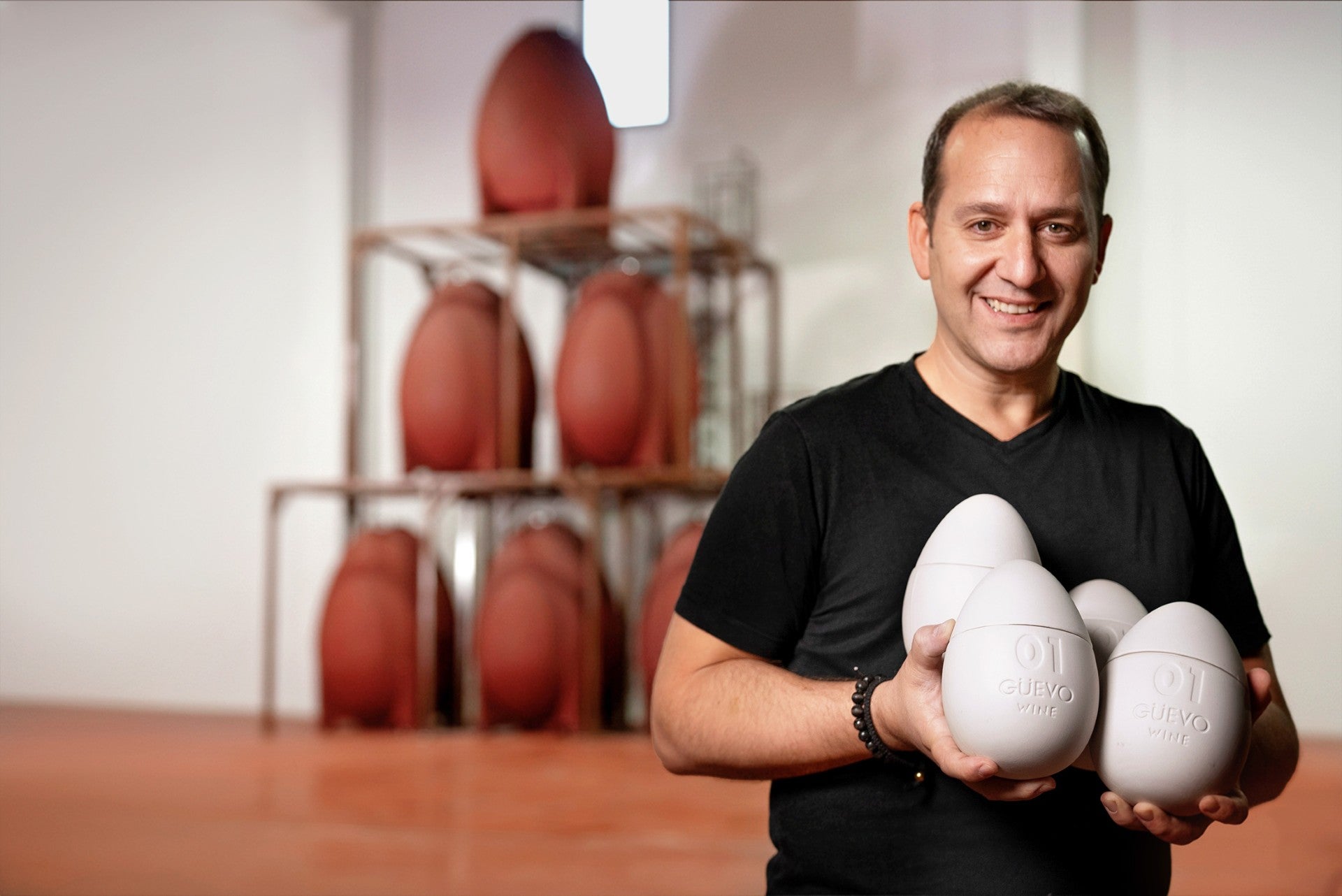 Güevo Wine, un vino disruptivo con la tradición Güevo Wine, un vino disruptivo con la tradición