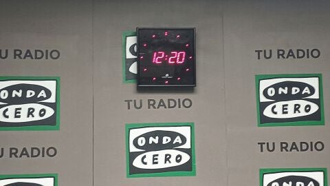 Reloj de estudio Onda Cero Alcal&aacute; 12:20