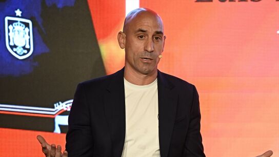 Luis Rubiales durante la presentaci&oacute;n de su libro
