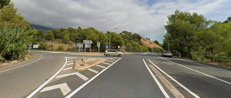 El PP de Altea y el gobierno municipal coinciden en exigir una solución urgente para la rotonda de Altea la Vella El PP de Altea y el gobierno municipal coinciden en exigir una solución urgente para la rotonda de Altea la Vella