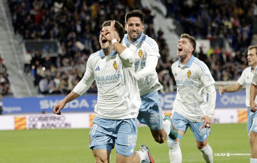 El Real Zaragoza se lleva el derbi de las urgencias (1-0) El Real Zaragoza se lleva el derbi de las urgencias (1-0)