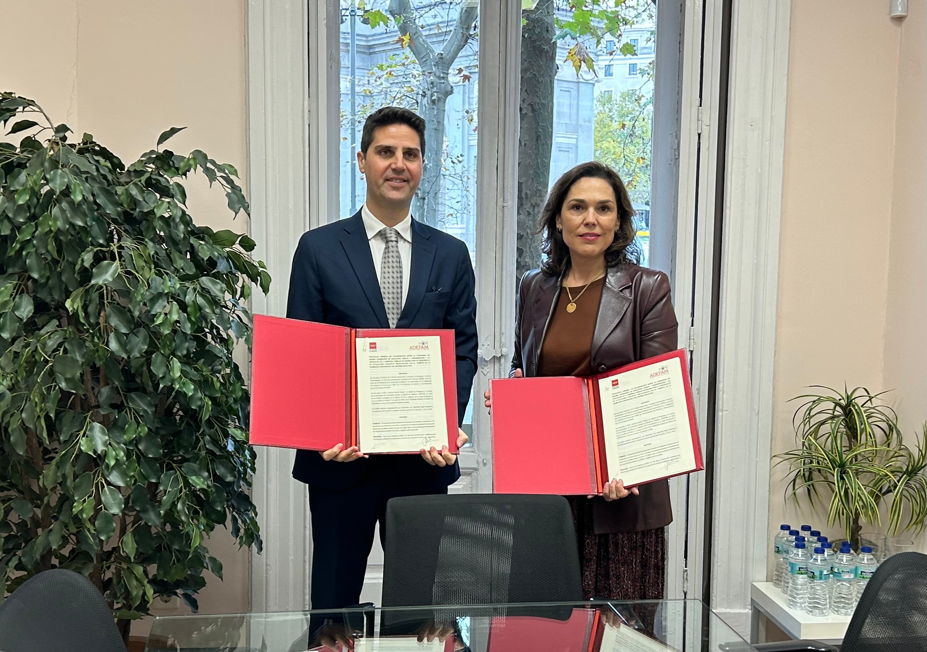 La Comunidad de Madrid facilitará a los alumnos de FP prácticas en empresas familiares La Comunidad de Madrid facilitará a los alumnos de FP prácticas en empresas familiares