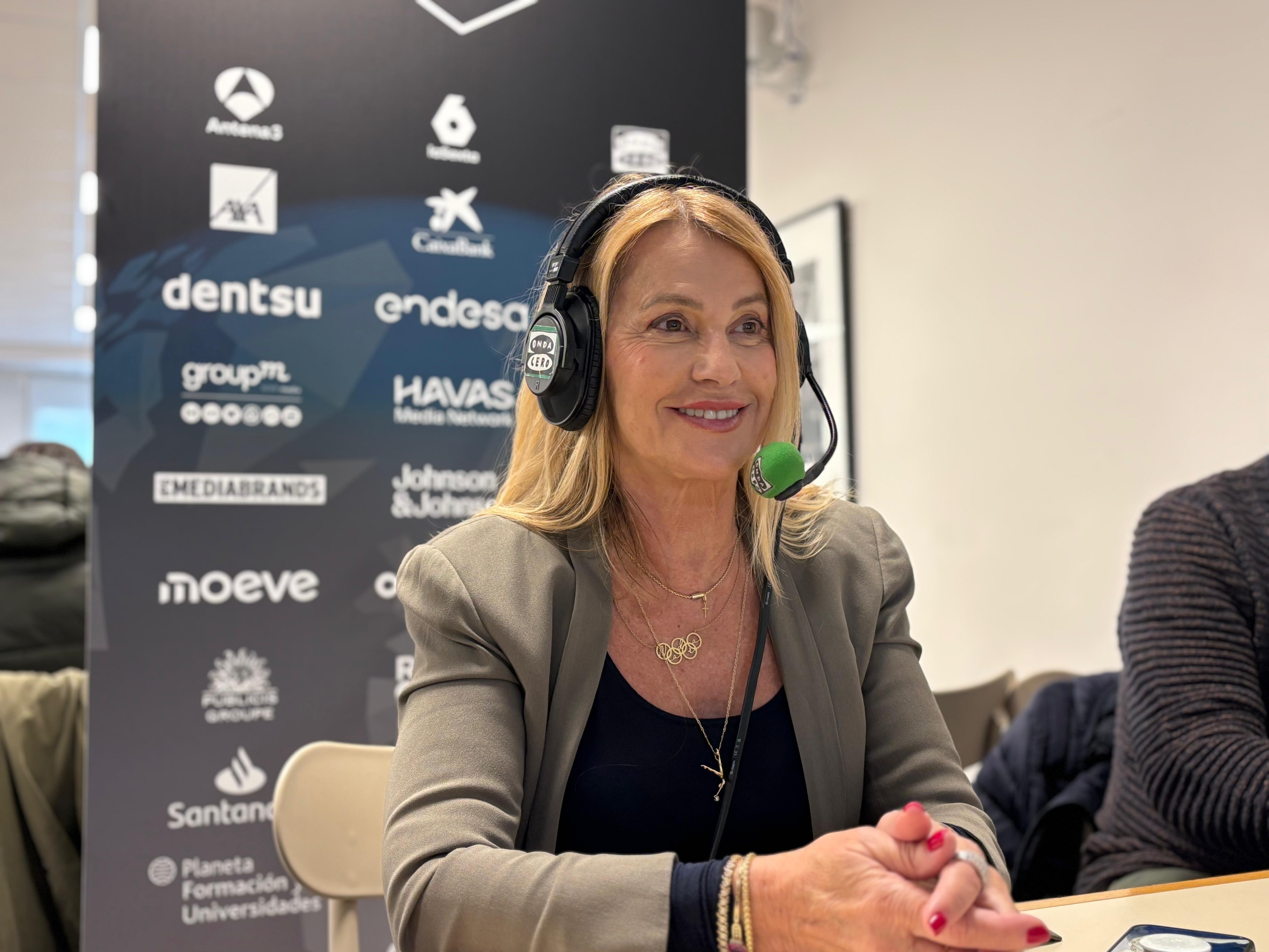 Nadia Comăneci, sobre su calificación perfecta: "A pesar de que pasen los años, esa niña de 14 años sigue dentro de mí" Nadia Comăneci, sobre su calificación perfecta: "A pesar de que pasen los años, esa niña de 14 años sigue dentro de mí"