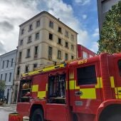 La alcaldesa Goretti Sanmartín ratifica que cuatro bomberos acudieron al incendio de Pontepedriña "en 7 minutos" y que el parque quedó vacío