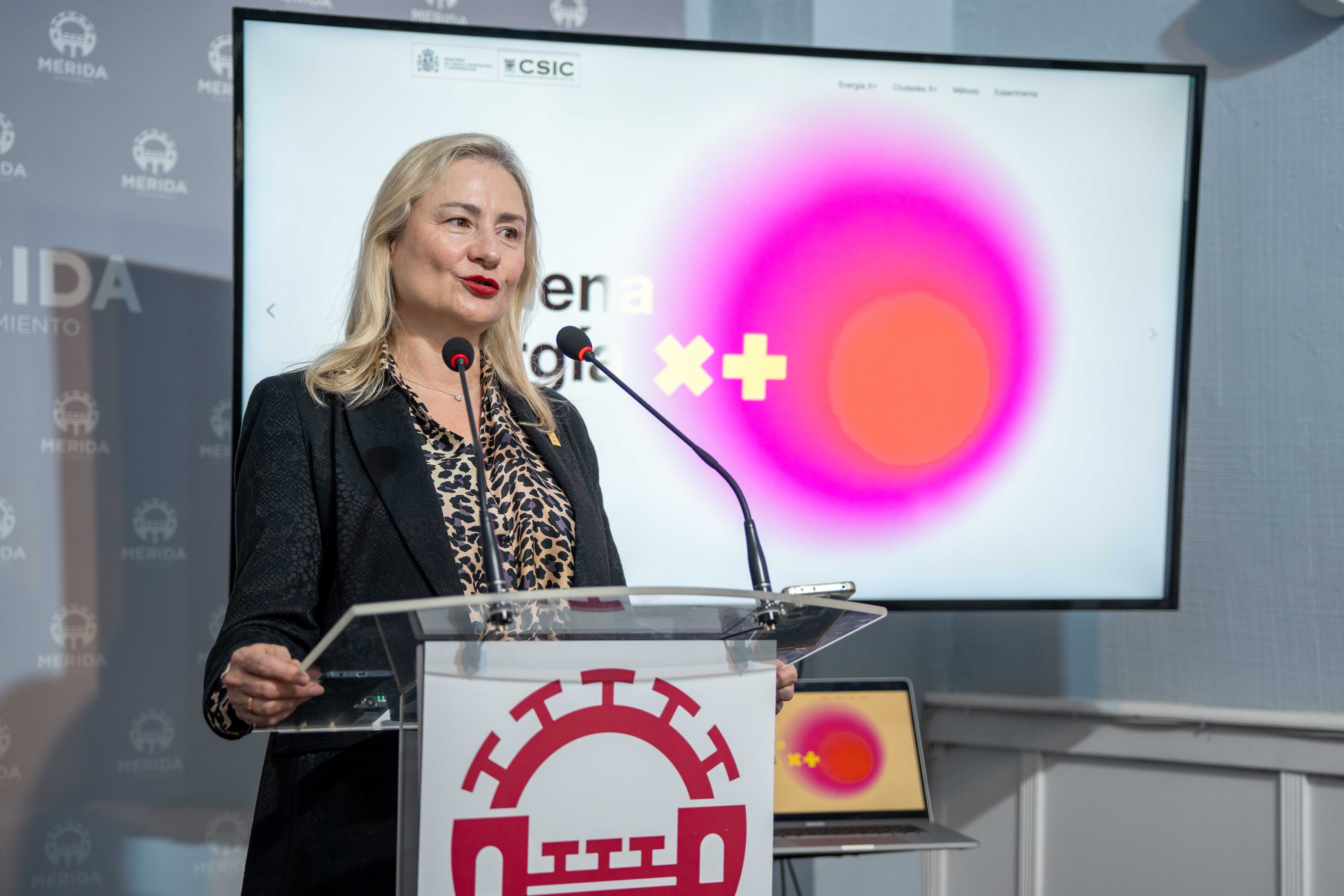 El Centro Superior de Investigaciones Científicas inicia en Mérida su programa navideño CSIC X+ El Centro Superior de Investigaciones Científicas inicia en Mérida su programa navideño CSIC X+