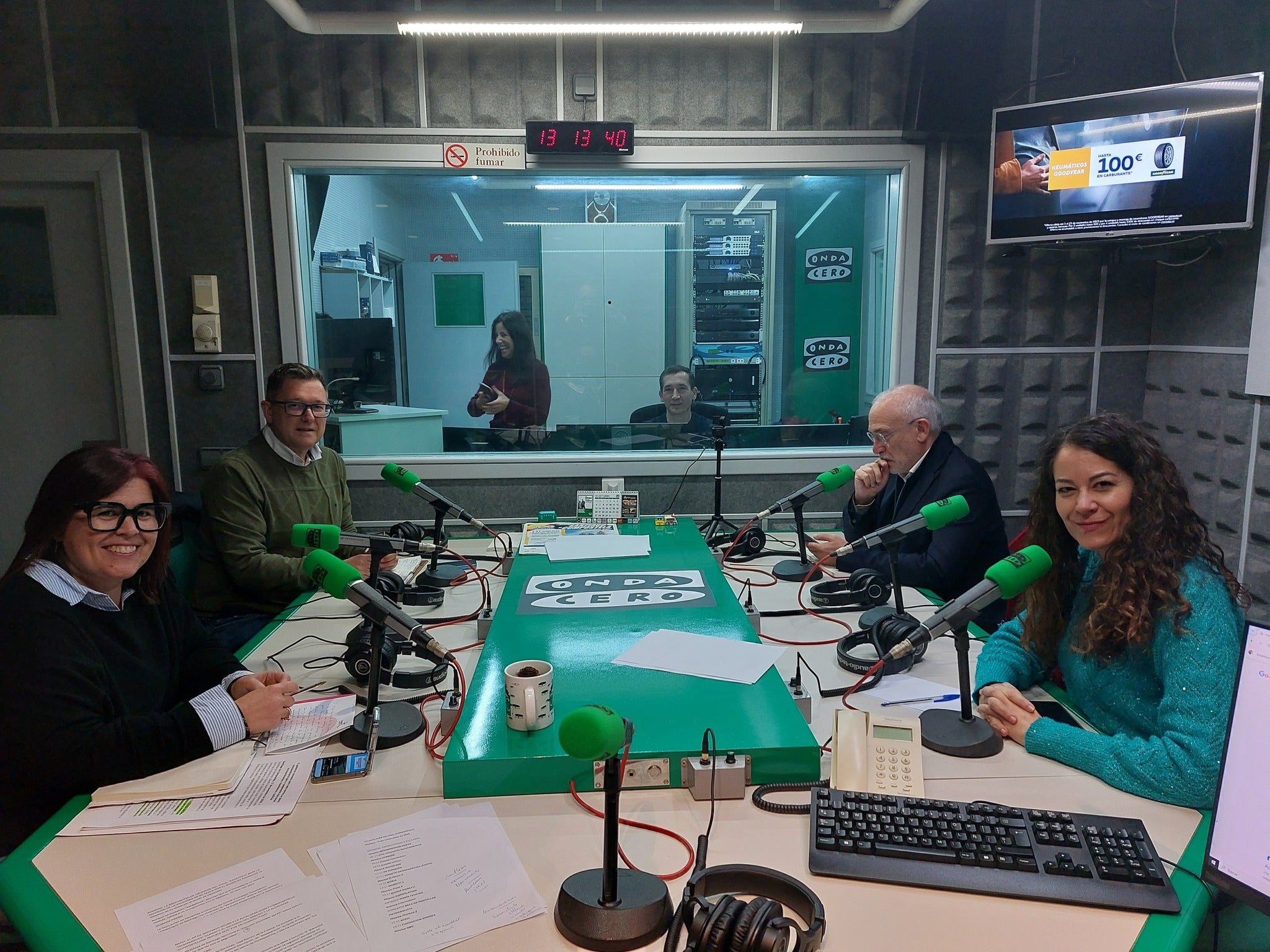 El gobierno local destaca la próxima incorporación de más efectivos de Policia Local y Bomberos mientras la oposición lamenta que la situación del parque "preocupa a los compostelanos" y lamenta la "incapacidad e indolencia" del gobierno El gobierno local destaca la próxima incorporación de más efectivos de Policia Local y Bomberos mientras la oposición lamenta que la situación del parque "preocupa a los compostelanos" y lamenta la "incapacidad e indolencia" del gobierno