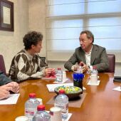 Carmina Ballester se compromete a alzar la voz por el sector cerámico en un viaje oficial a Bruselas