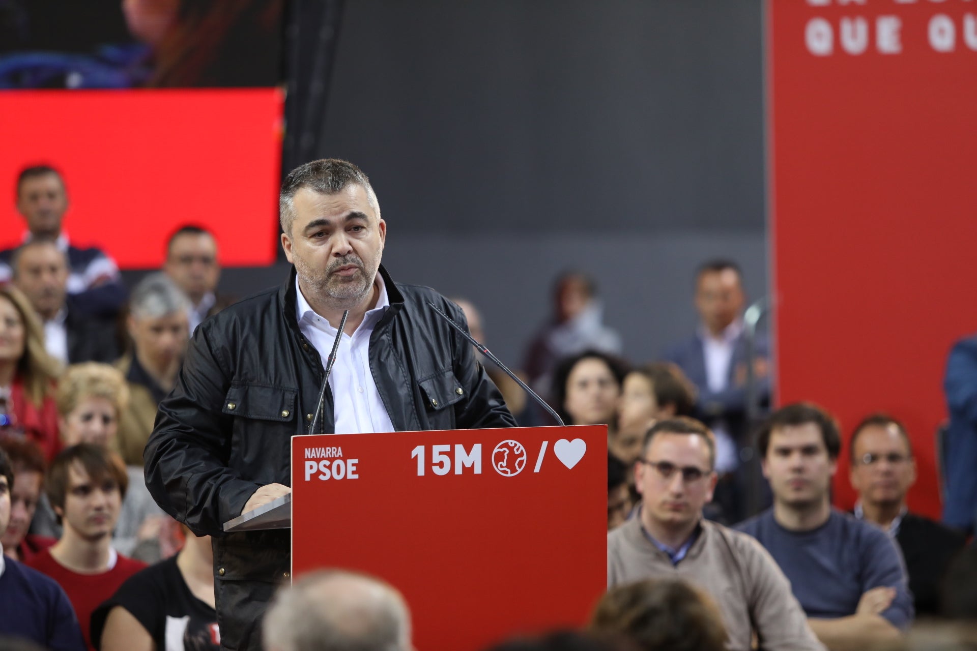 Sorpresa en el PSOE por el tren de vida de Santos Cerdán: "Era un simple de vida monacal" Sorpresa en el PSOE por el tren de vida de Santos Cerdán: "Era un simple de vida monacal"